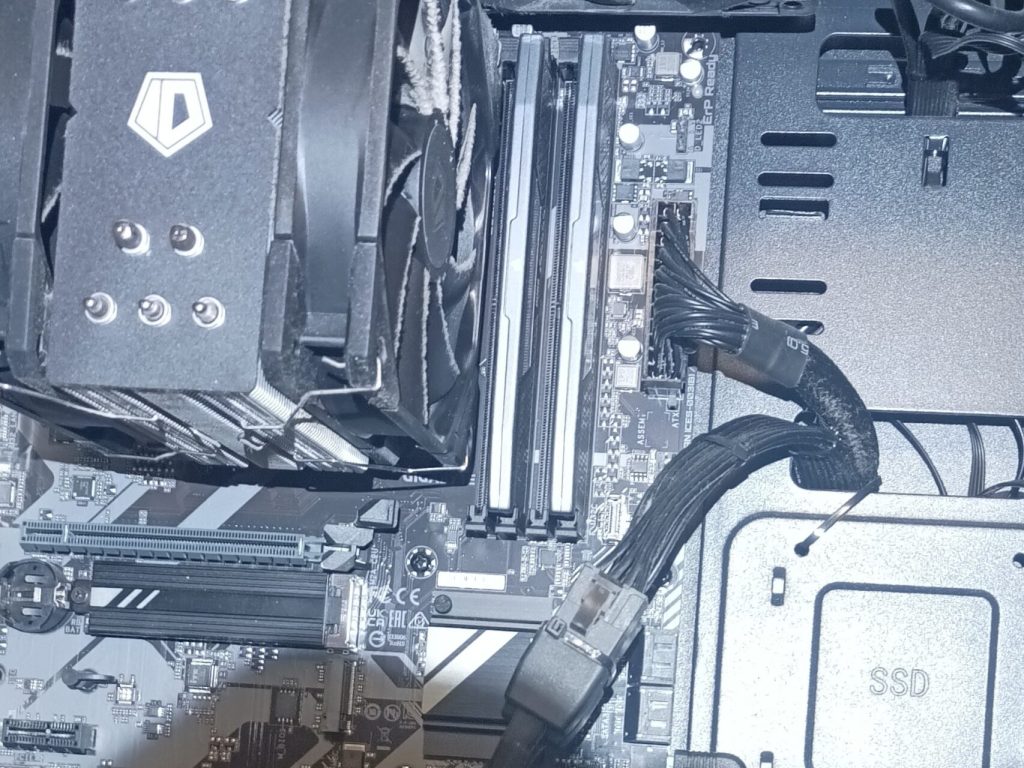 1 Scaled Rqxppu05a9y0v1ay5ybcig2bx3hure8oze2ad02c5c